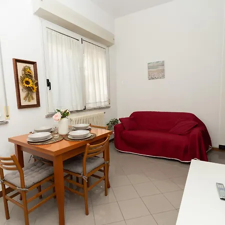 Dolce Riviera Marina Centro Apartment *